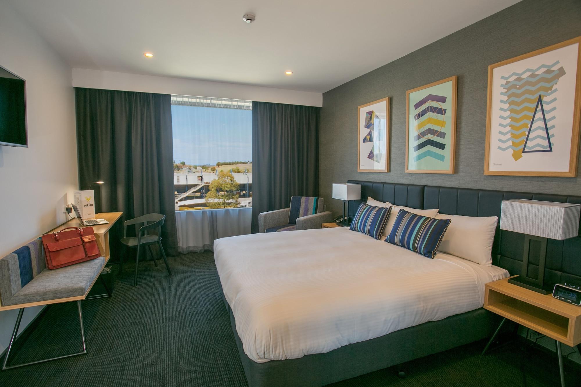 Alpha Hotel Eastern Creek Экстерьер фото