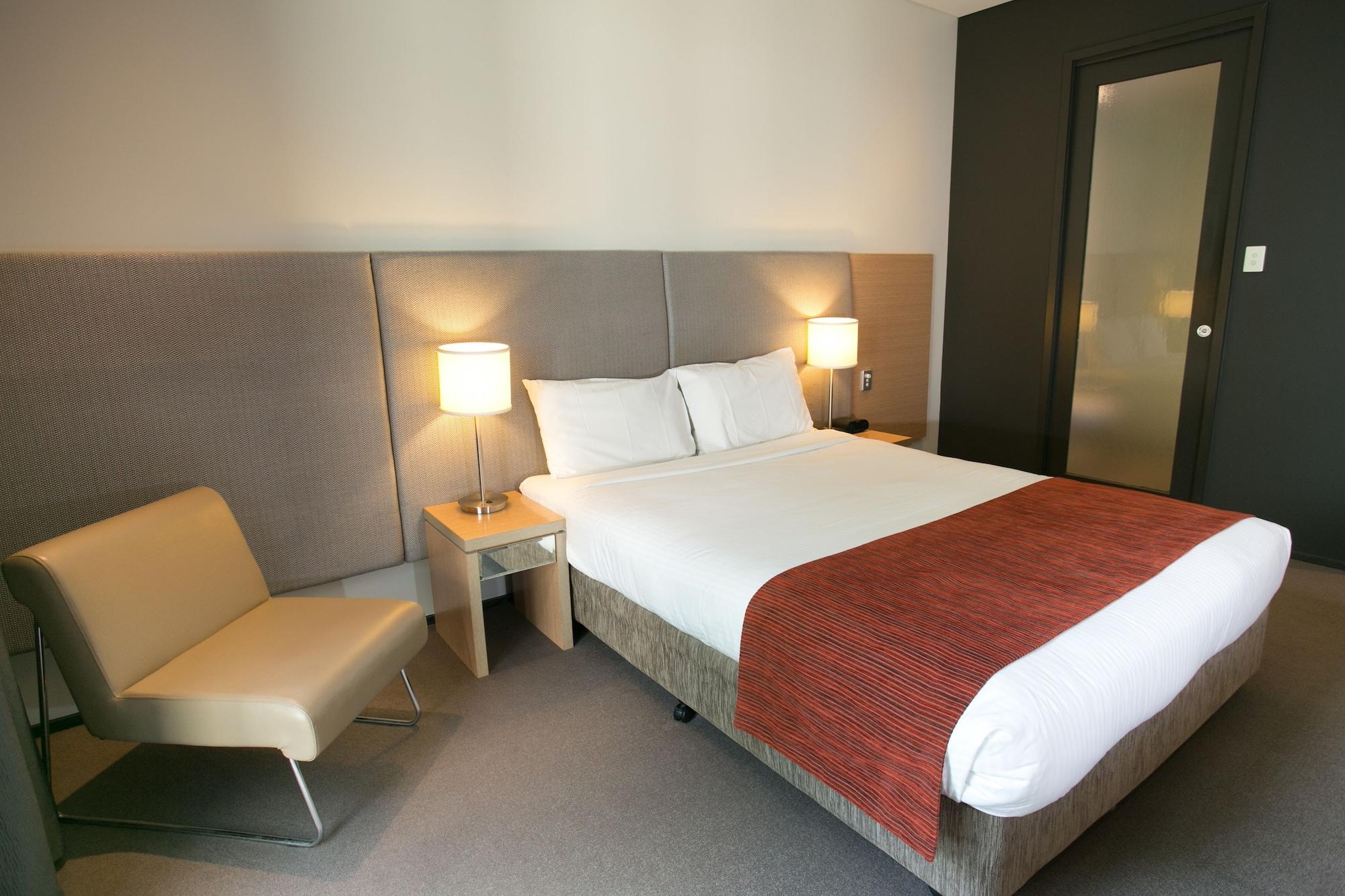Alpha Hotel Eastern Creek Экстерьер фото