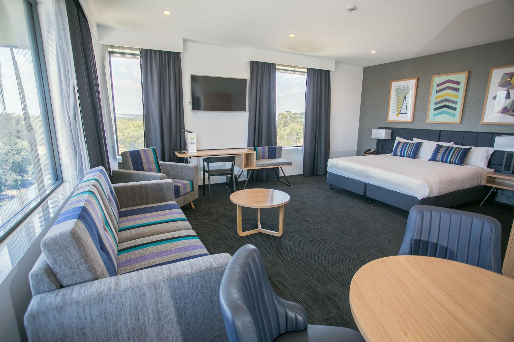 Alpha Hotel Eastern Creek Экстерьер фото