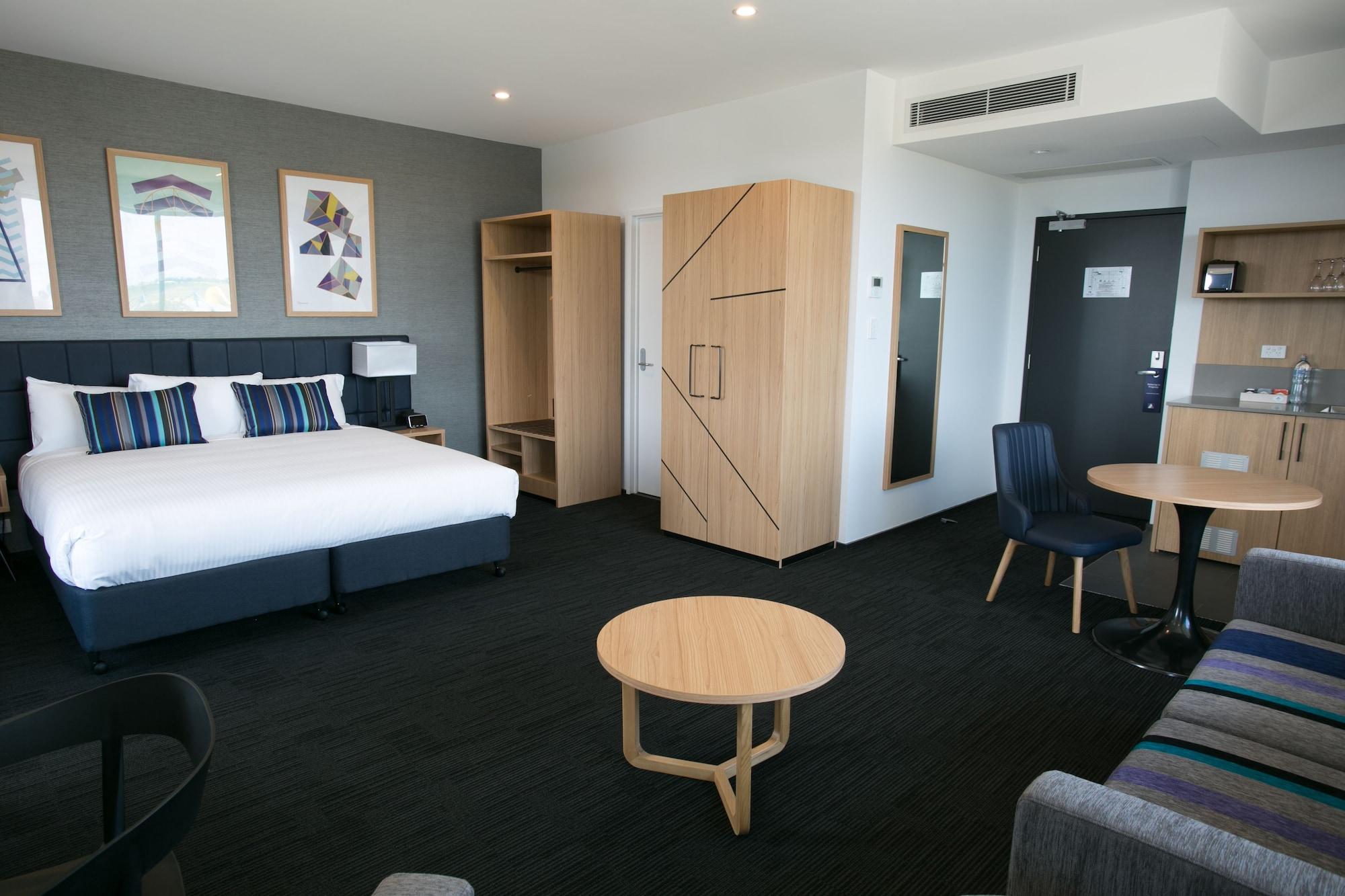 Alpha Hotel Eastern Creek Экстерьер фото