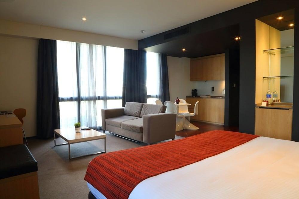 Alpha Hotel Eastern Creek Экстерьер фото