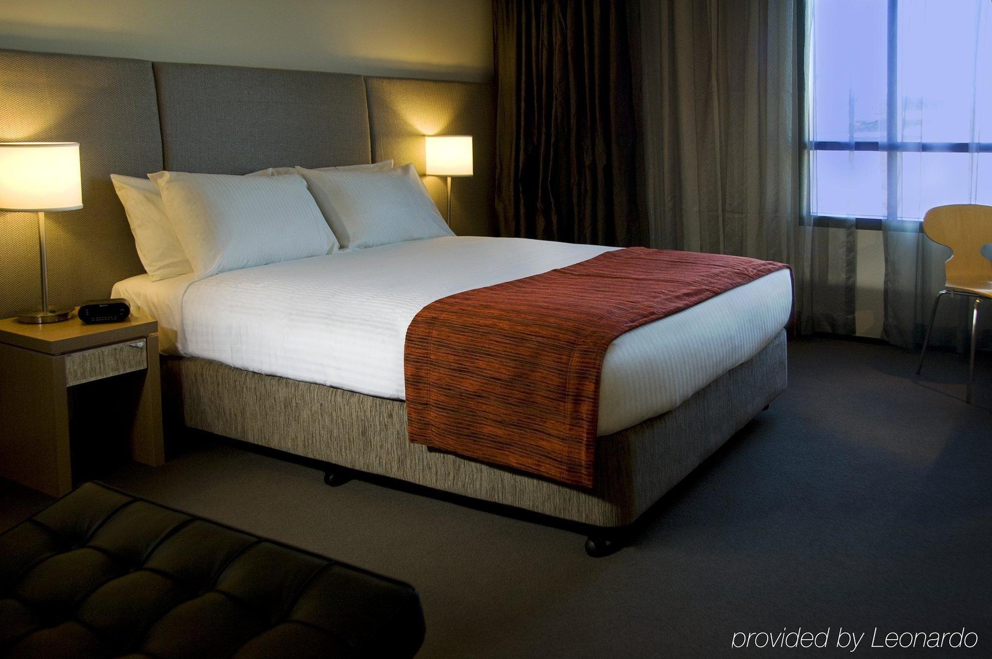 Alpha Hotel Eastern Creek Экстерьер фото